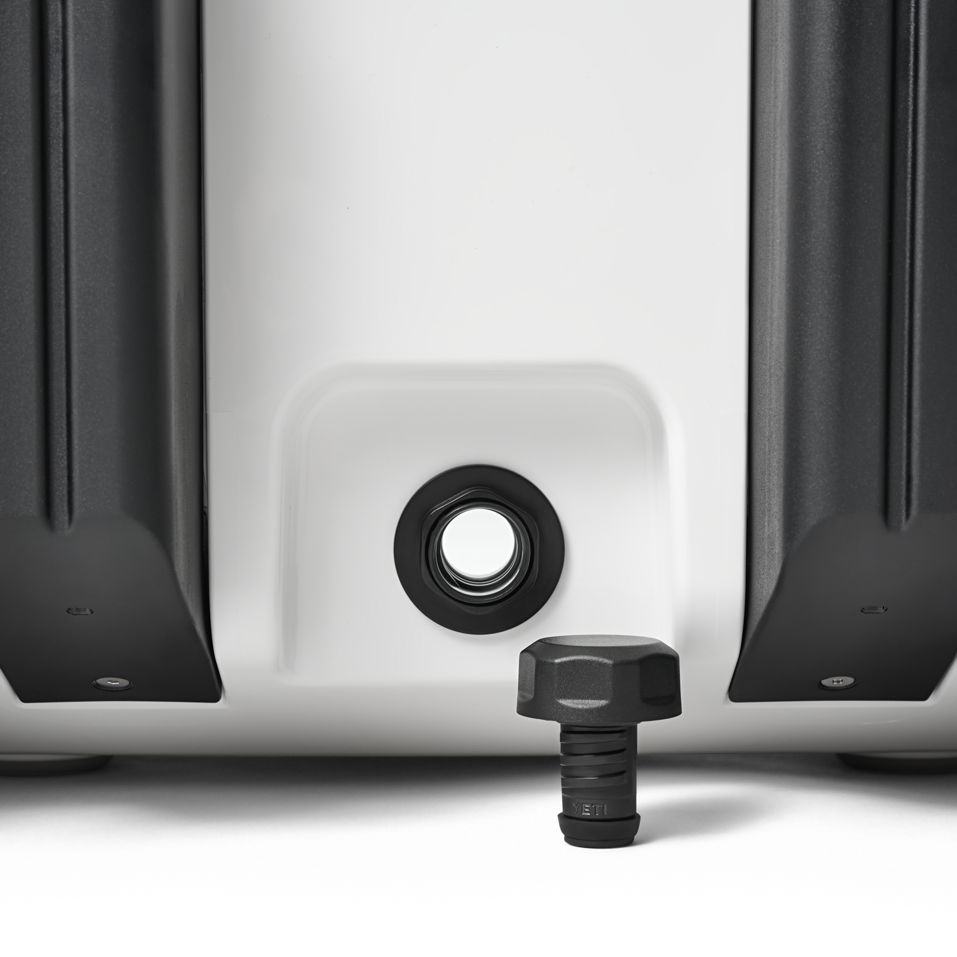 YETI Roadie® Wheeled Cooler BestDam™ Drain Plug