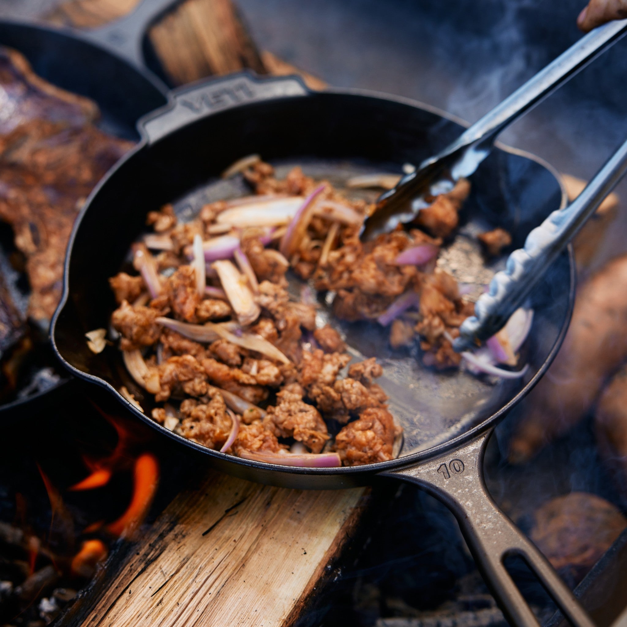 YETI™ 10 Cast Iron Skillet – YETI EUROPE