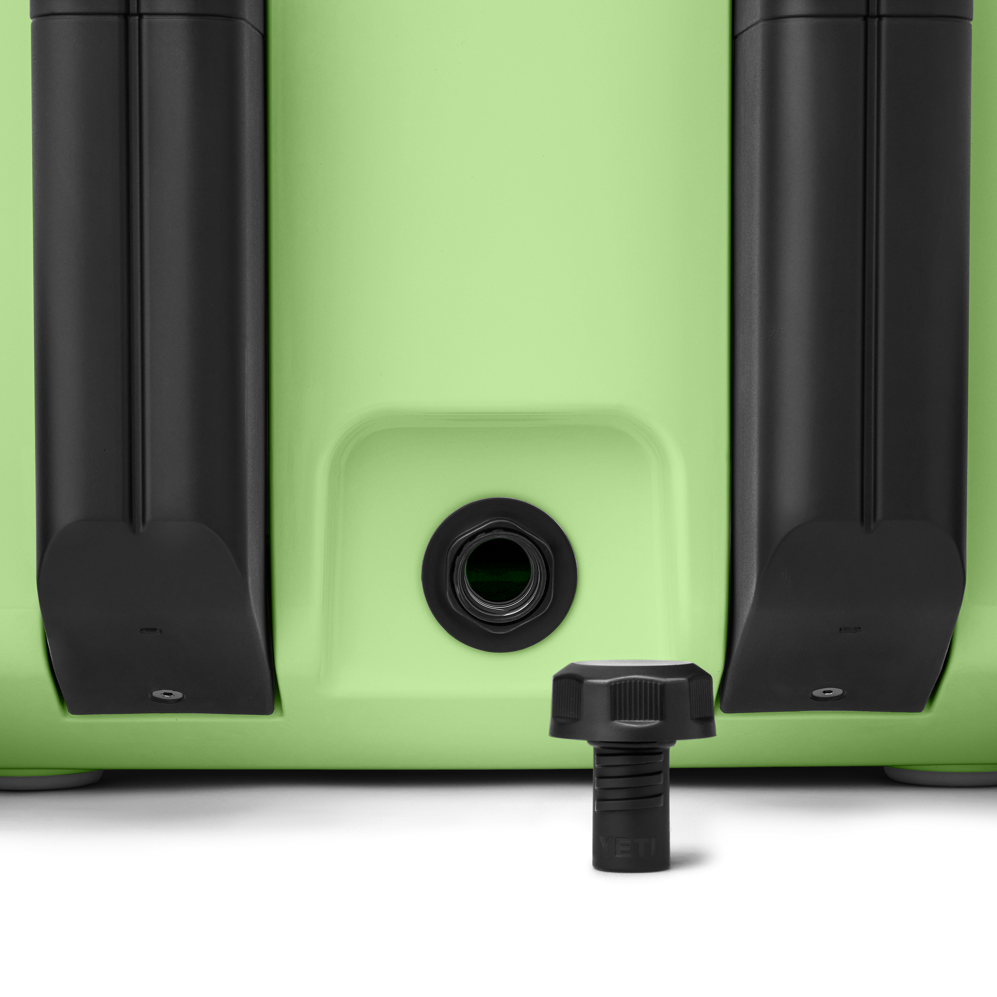 YETI Roadie® 32 Wheeled Cooler