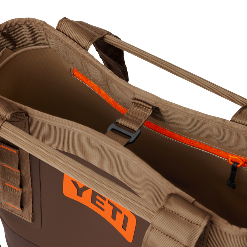 YETI Camino® 20 Carryall Wetlands Brown