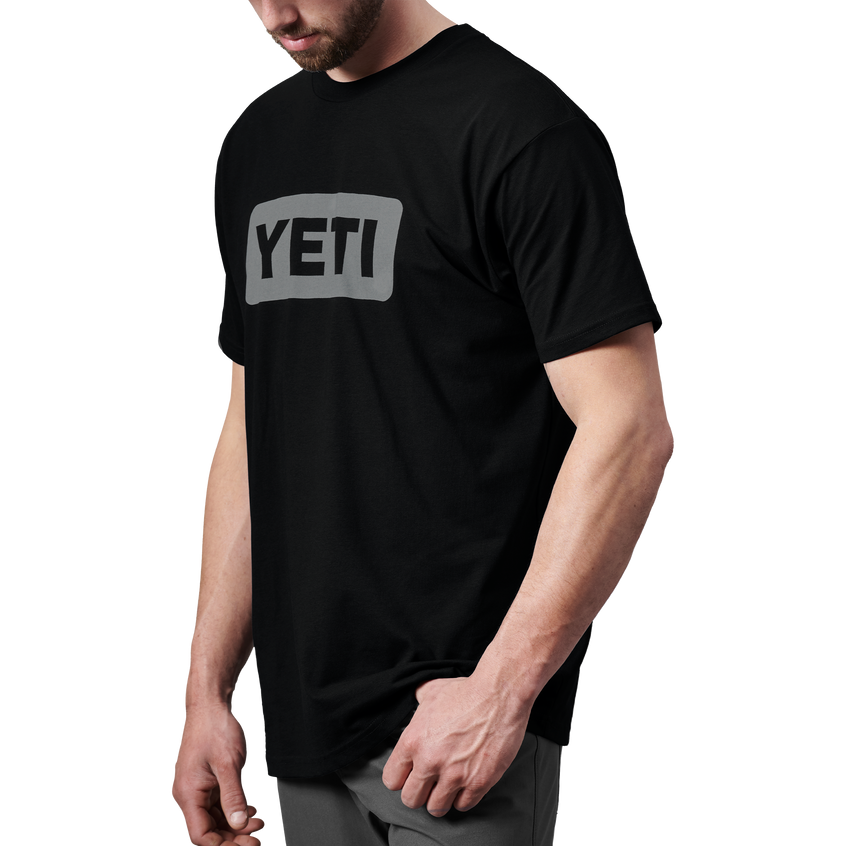 YETI Logo Badge Premium Short Sleeve T-Shirt Black/Grey